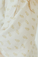 Load image into Gallery viewer, Acacia Robe